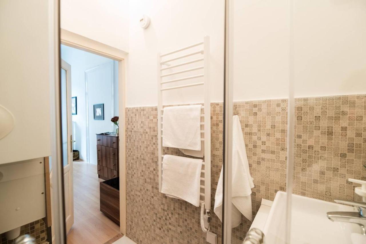 Cosy And Central Apartment With 4 Bedrooms And A/C Budapest Exterior foto