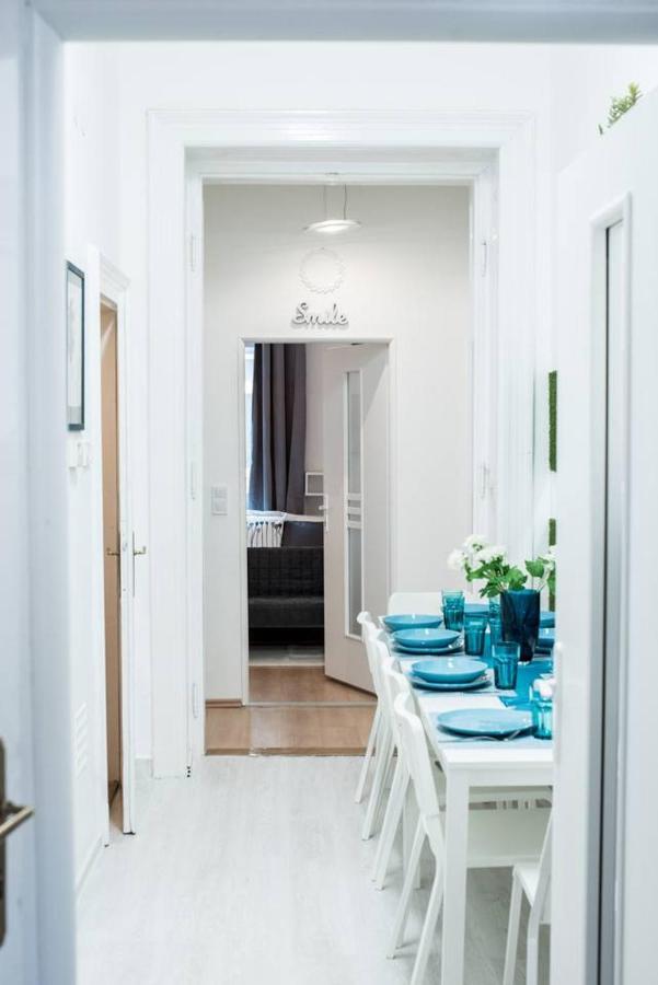 Cosy And Central Apartment With 4 Bedrooms And A/C Budapest Exterior foto