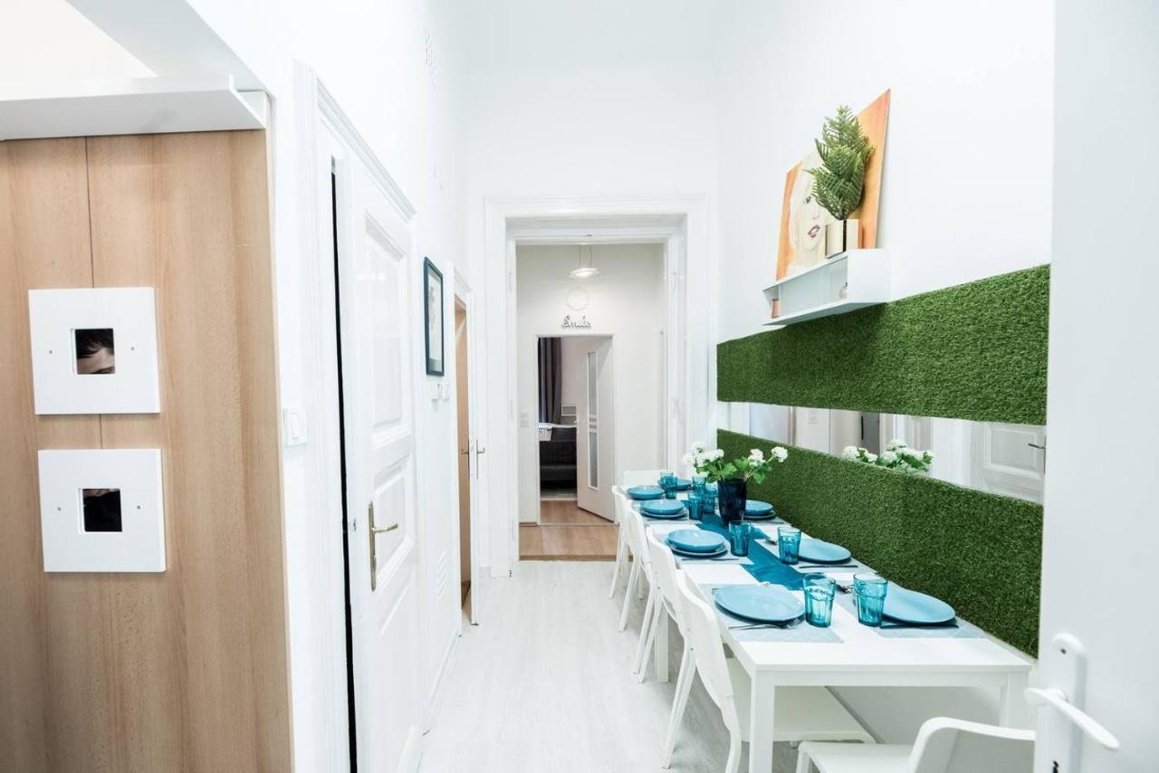 Cosy And Central Apartment With 4 Bedrooms And A/C Budapest Exterior foto